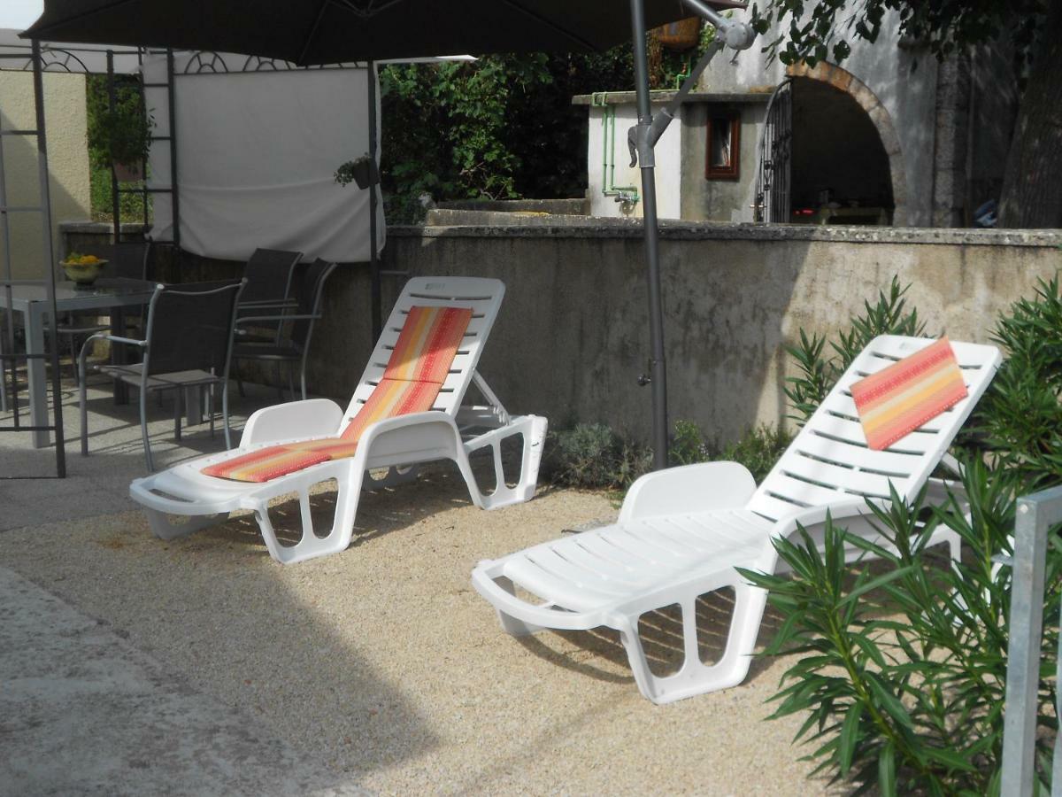 Holiday Home Mery By El-Pi Tours Malinska Extérieur photo